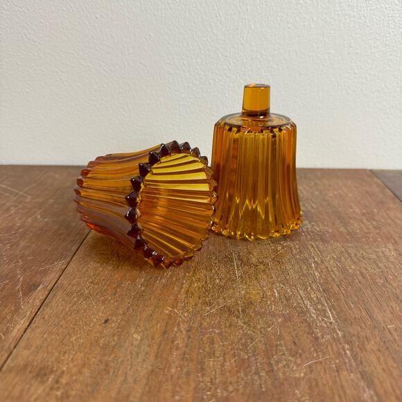 Vintage Set of 2 Amber Colored Striated Peg Votive‎ Candle Holders - Picture 1 of 9